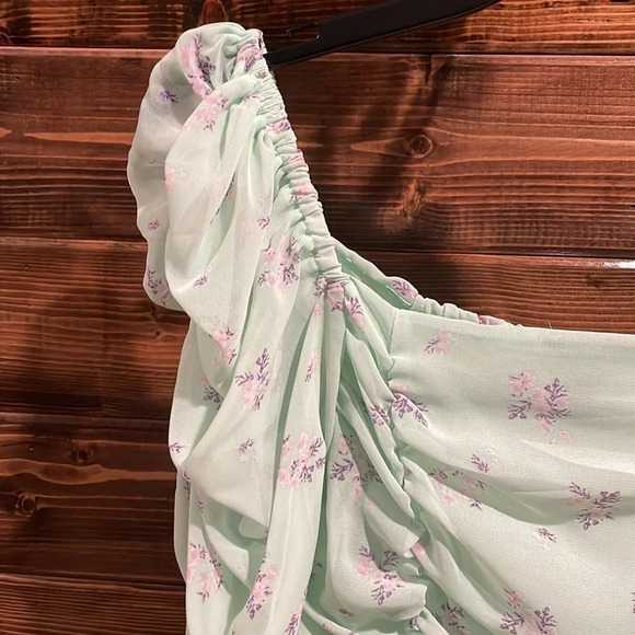 Cute Top - Picture 4 of 10